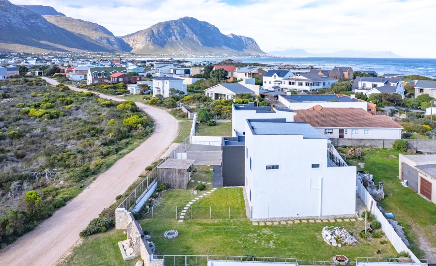 5 Bedroom Property for Sale in Bettys Bay Western Cape